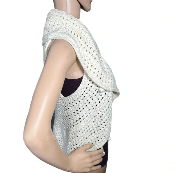 Vintage Y2K MUDPIE Crochet Knit Cardigan Sweater Size S Ivory Sleeveless Shawl - Picture 2 of 9